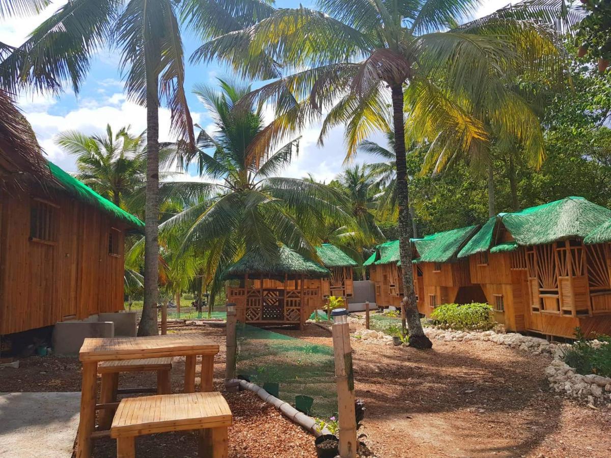Nirvana Resort & Dive Centre - โมอัลโบอัล ภายนอก รูปภาพ