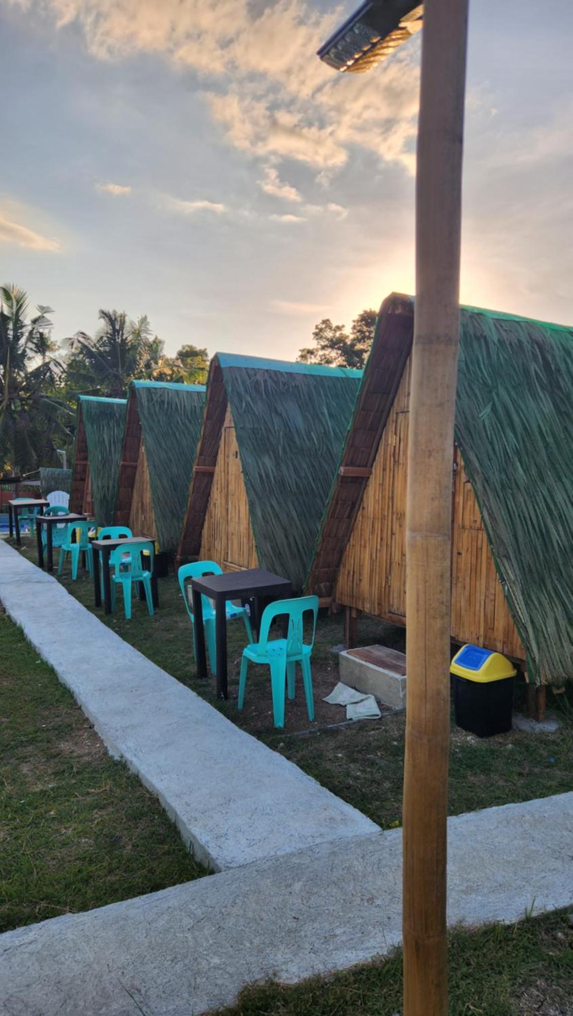 Nirvana Resort & Dive Centre - โมอัลโบอัล ภายนอก รูปภาพ