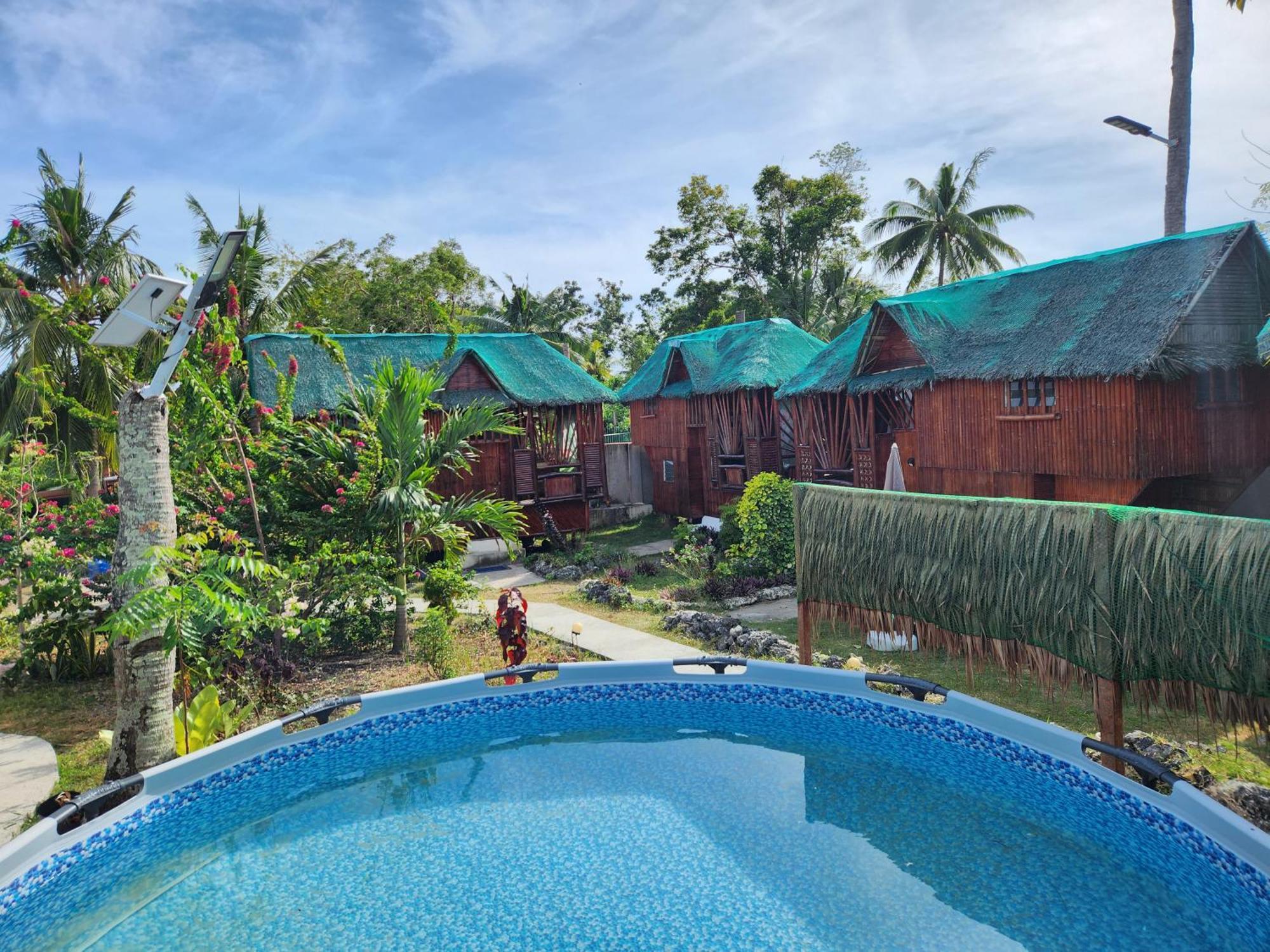 Nirvana Resort & Dive Centre - โมอัลโบอัล ภายนอก รูปภาพ