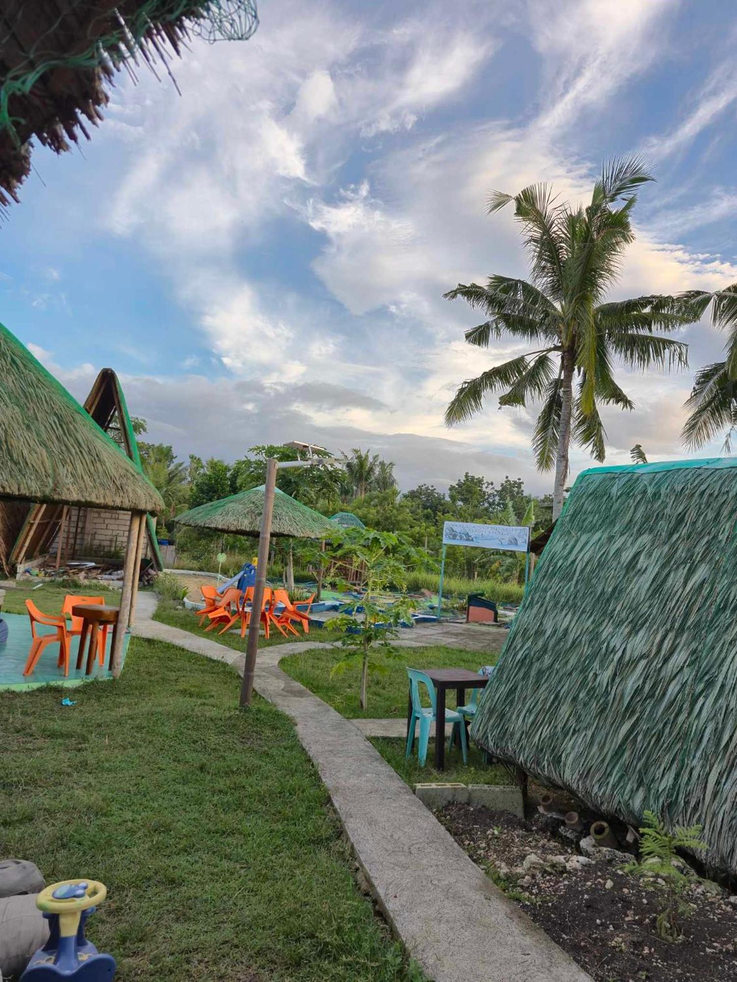 Nirvana Resort & Dive Centre - โมอัลโบอัล ภายนอก รูปภาพ
