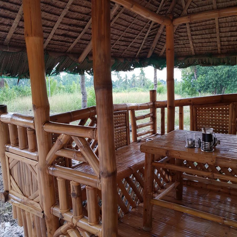 Nirvana Resort & Dive Centre - โมอัลโบอัล ภายนอก รูปภาพ